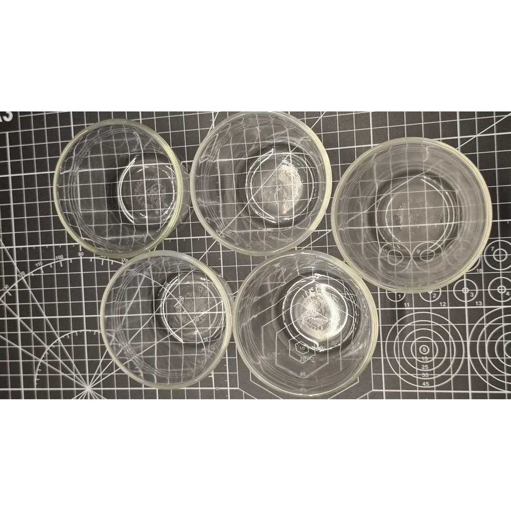 Pyrex set five